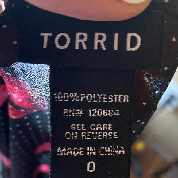 Torrid lips top - Picture 5 of 5